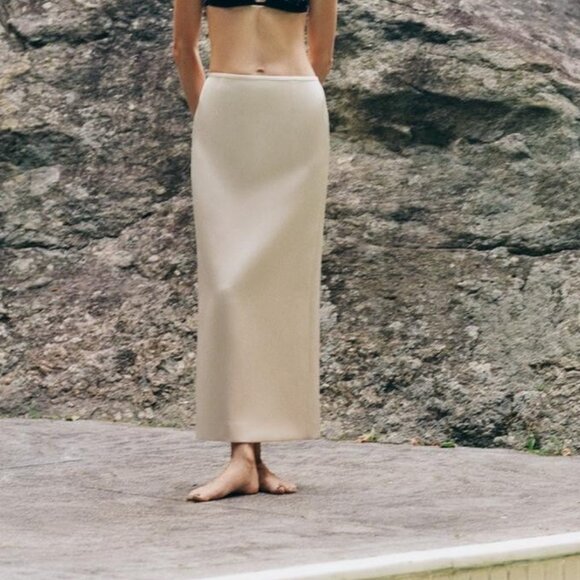 Zara Womens Satin Midi Skirt XL Ivory Zw Collection Back slit 2396/925 NWT - Picture 1 of 16